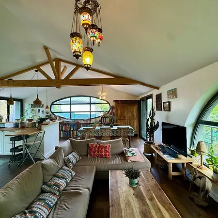Villa Seine Riverside Getaway Ideal For Families Near Paris Villennes-sur-Seine